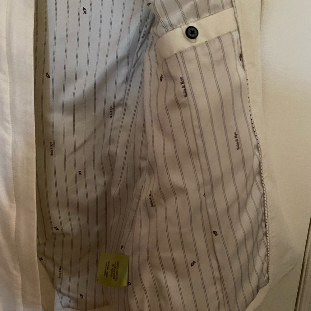Soia & Kyo Off white jackeT NWOT